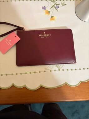 Kate Spade New York Burgundy Wristlet nwt